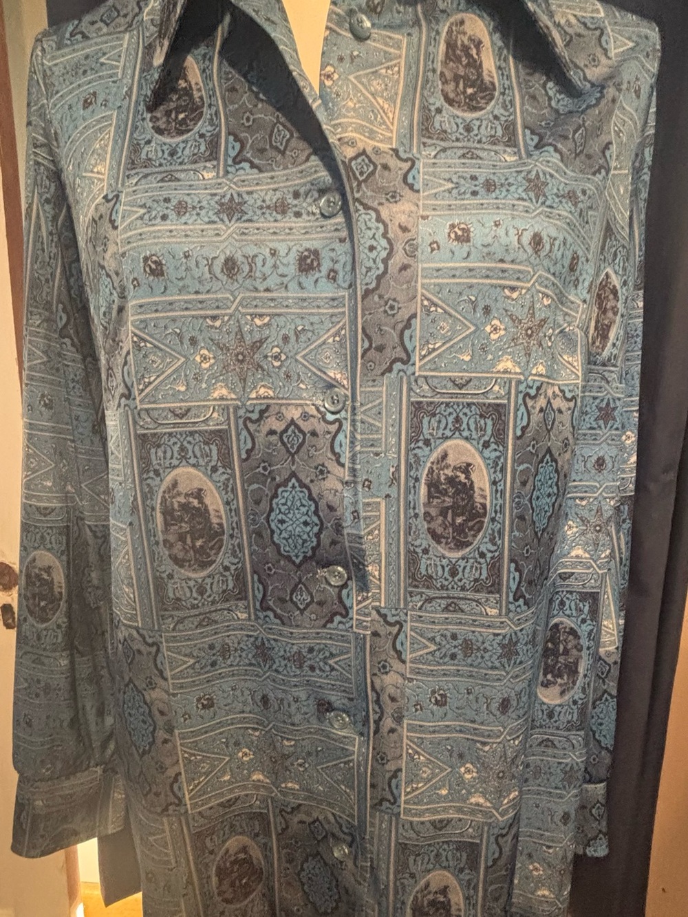Vintage Women’s Martha Manning Paisley Print Button-Down Shirt in Teal Blue